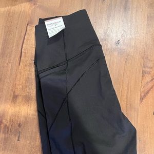 - Calia power hold shorts size medium